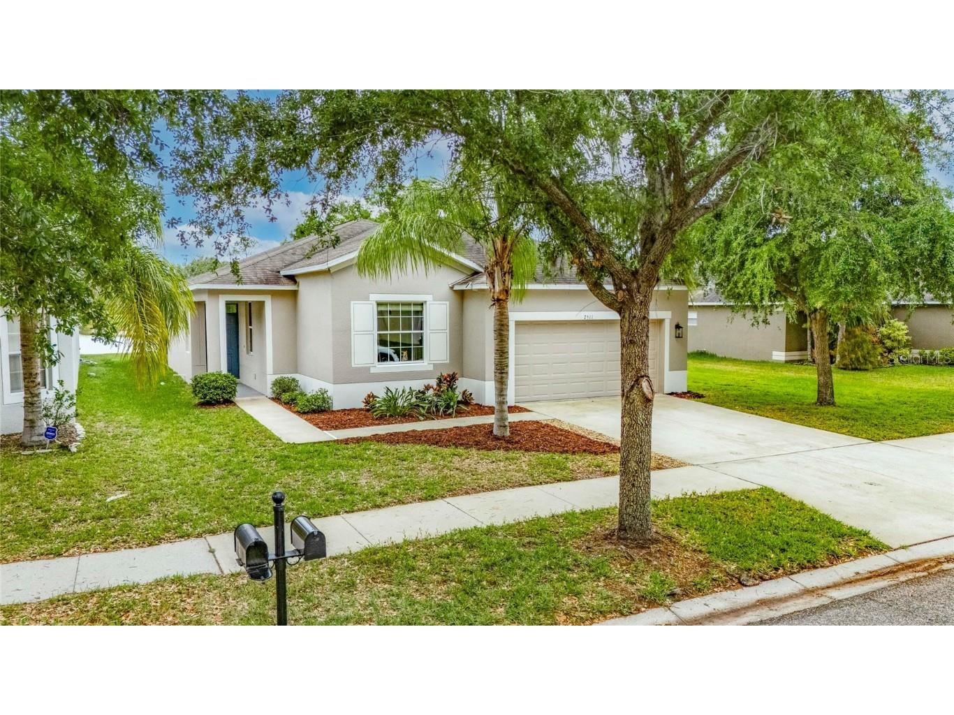 7511 Turtle View Drive Ruskin FL 33573 TB8372125 image1