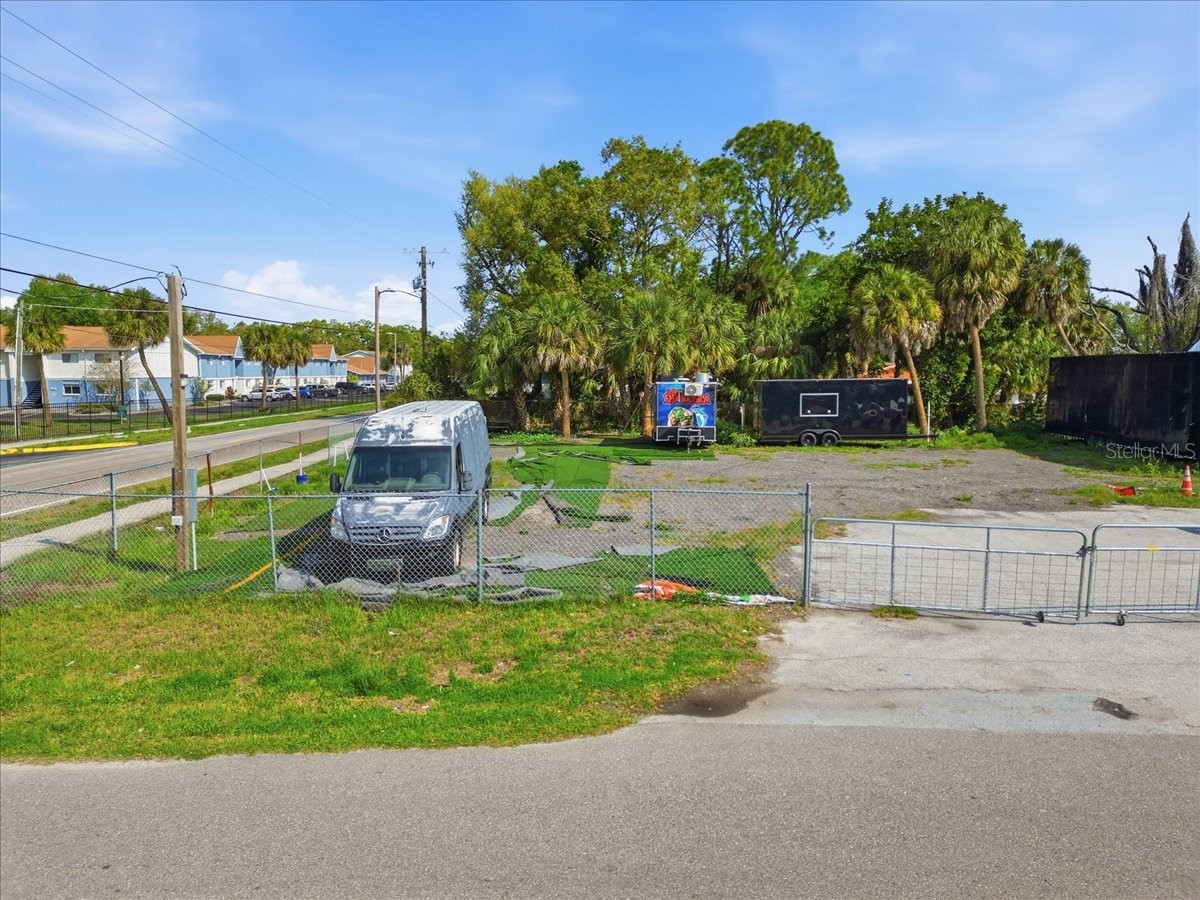 7511 Winchester Drive Tampa FL 33615 S5145833 image4