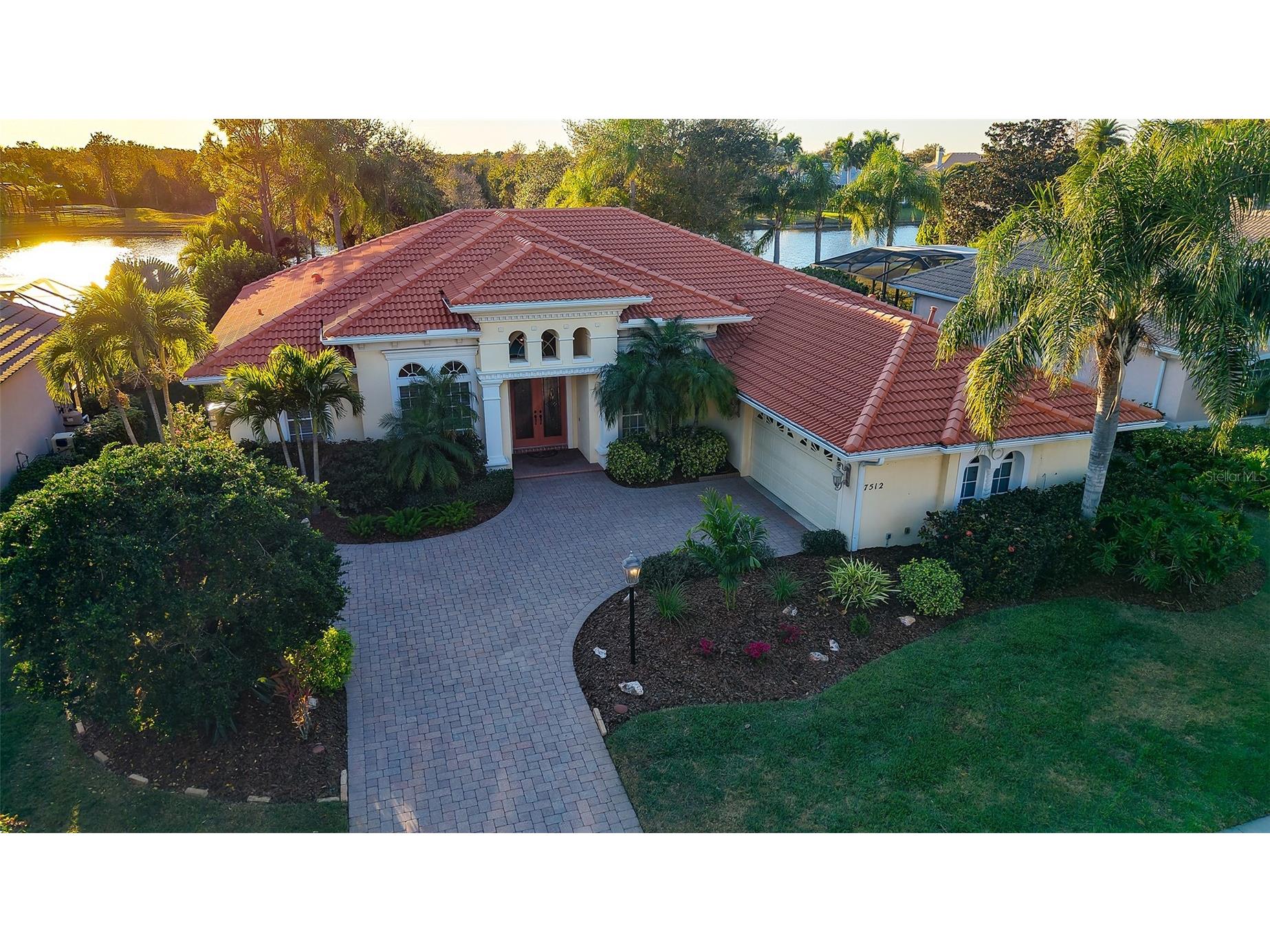 7512 Abbey Glen Lakewood Ranch FL 34202 A4679109 image1