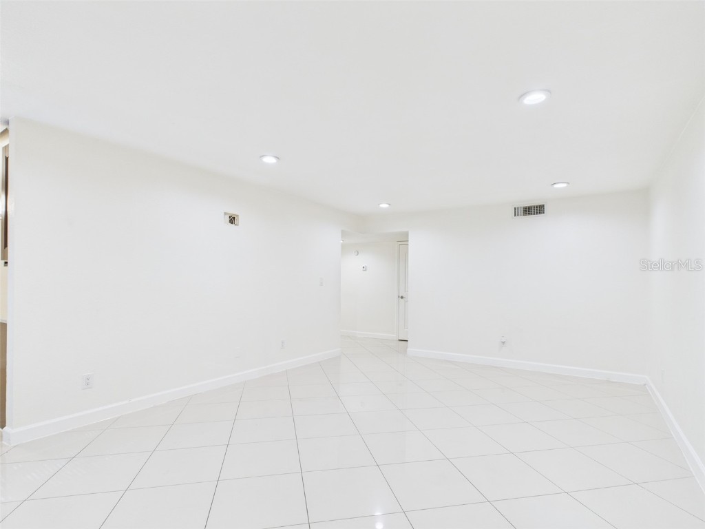 7512 Dolonita Drive Tampa FL 33615 P4936910 image3