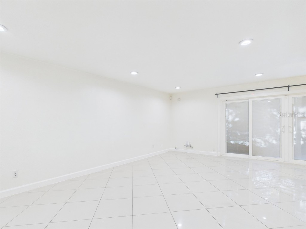 7512 Dolonita Drive Tampa FL 33615 P4936910 image8