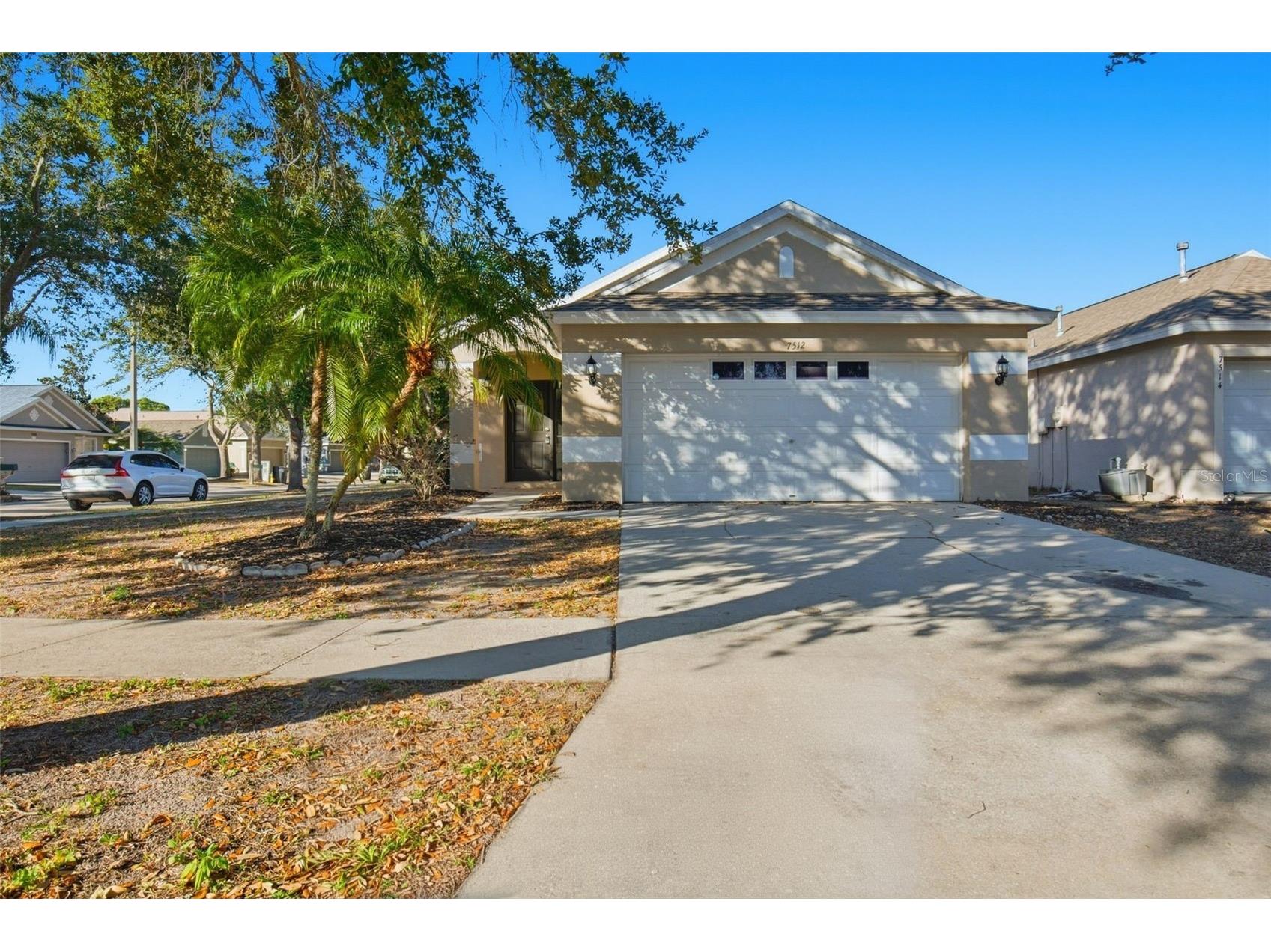 7512 Oxford Garden Circle Apollo Beach FL 33572 O6377422 image1