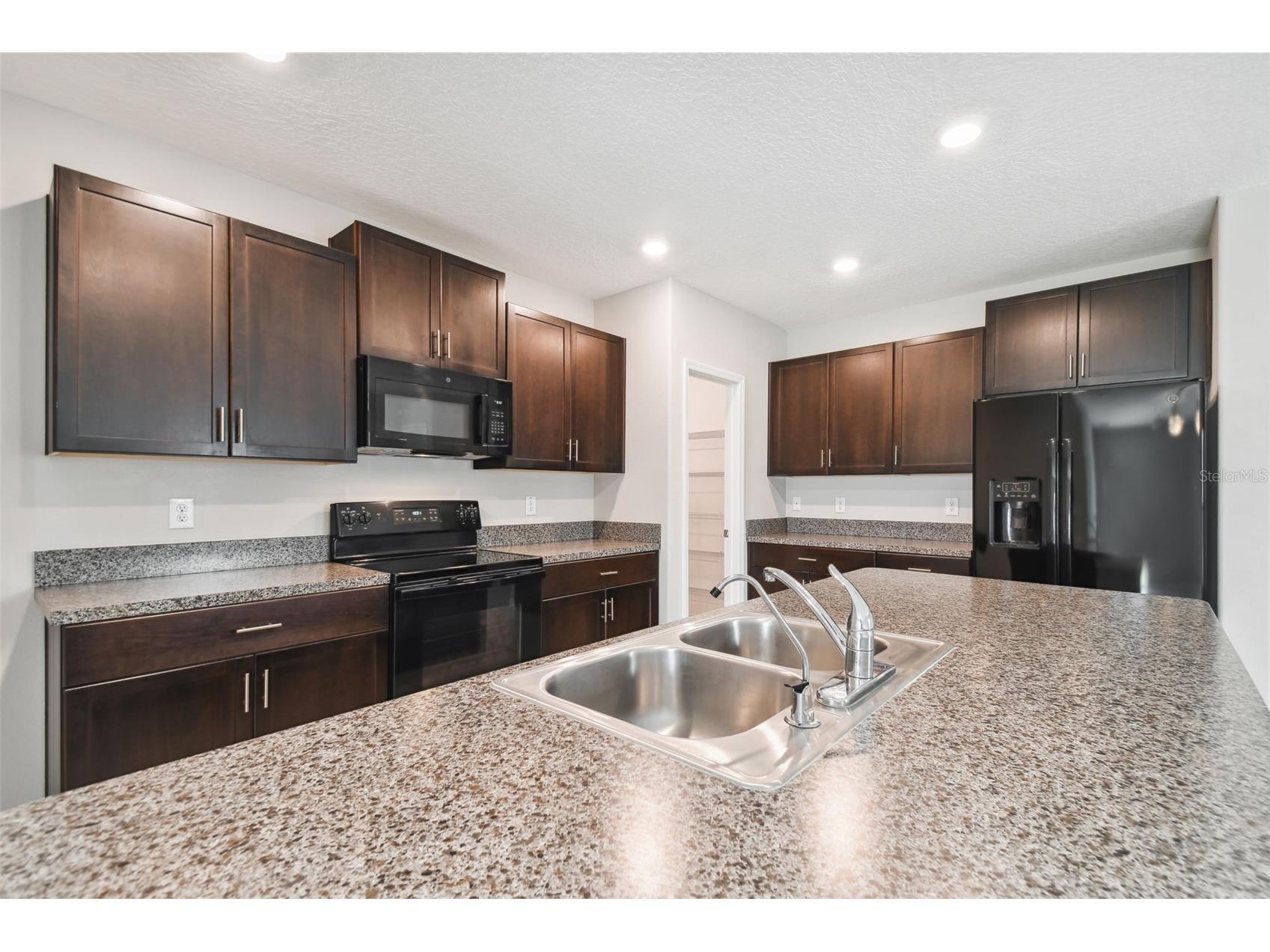 7512 Samuel Ivy Drive Tampa FL 33619 TB8517059 image7