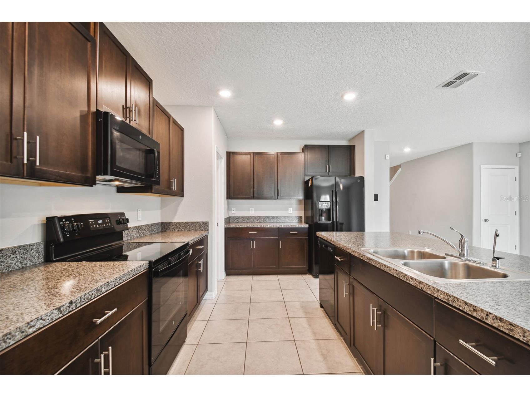 7512 Samuel Ivy Drive Tampa FL 33619 TB8517059 image8