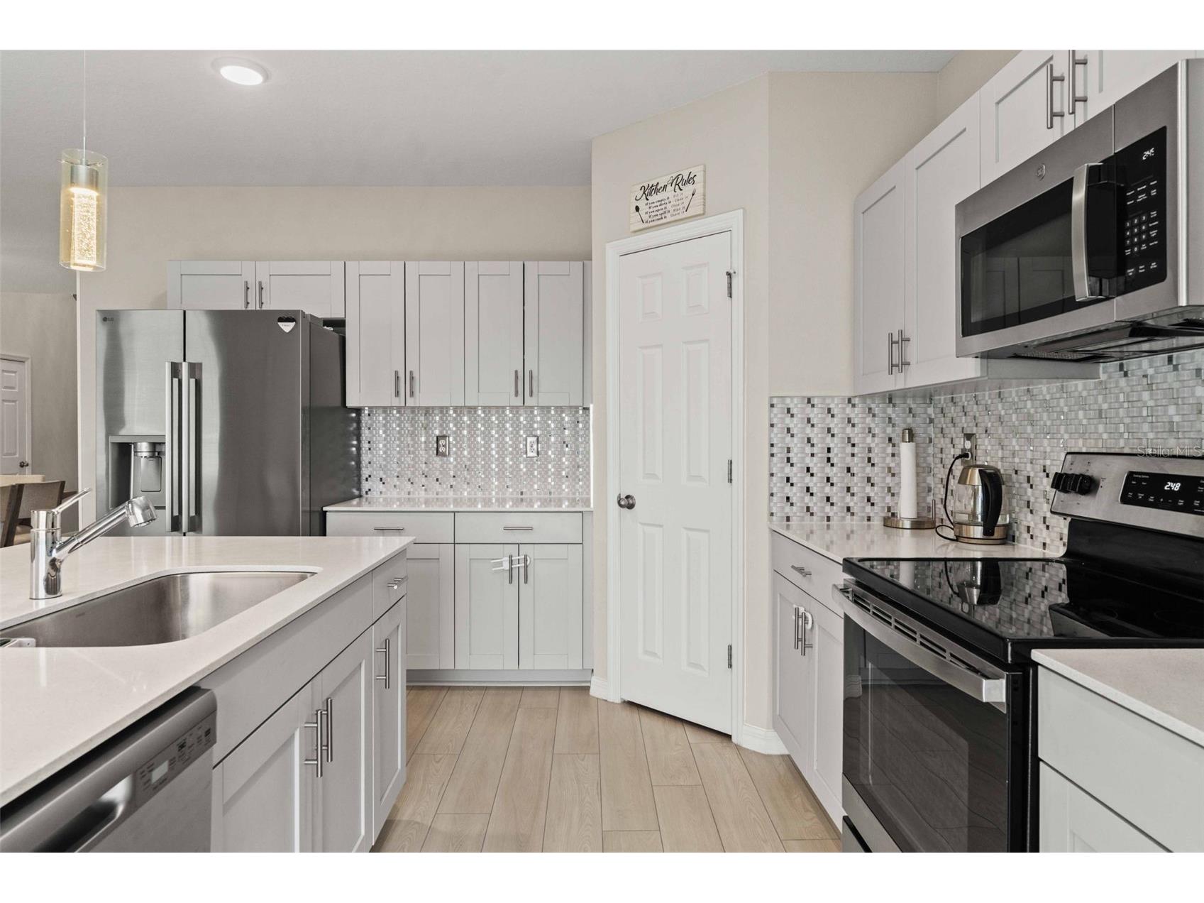 7512 Wallflower Trail Wesley Chapel FL 33545 TB8491806 image4