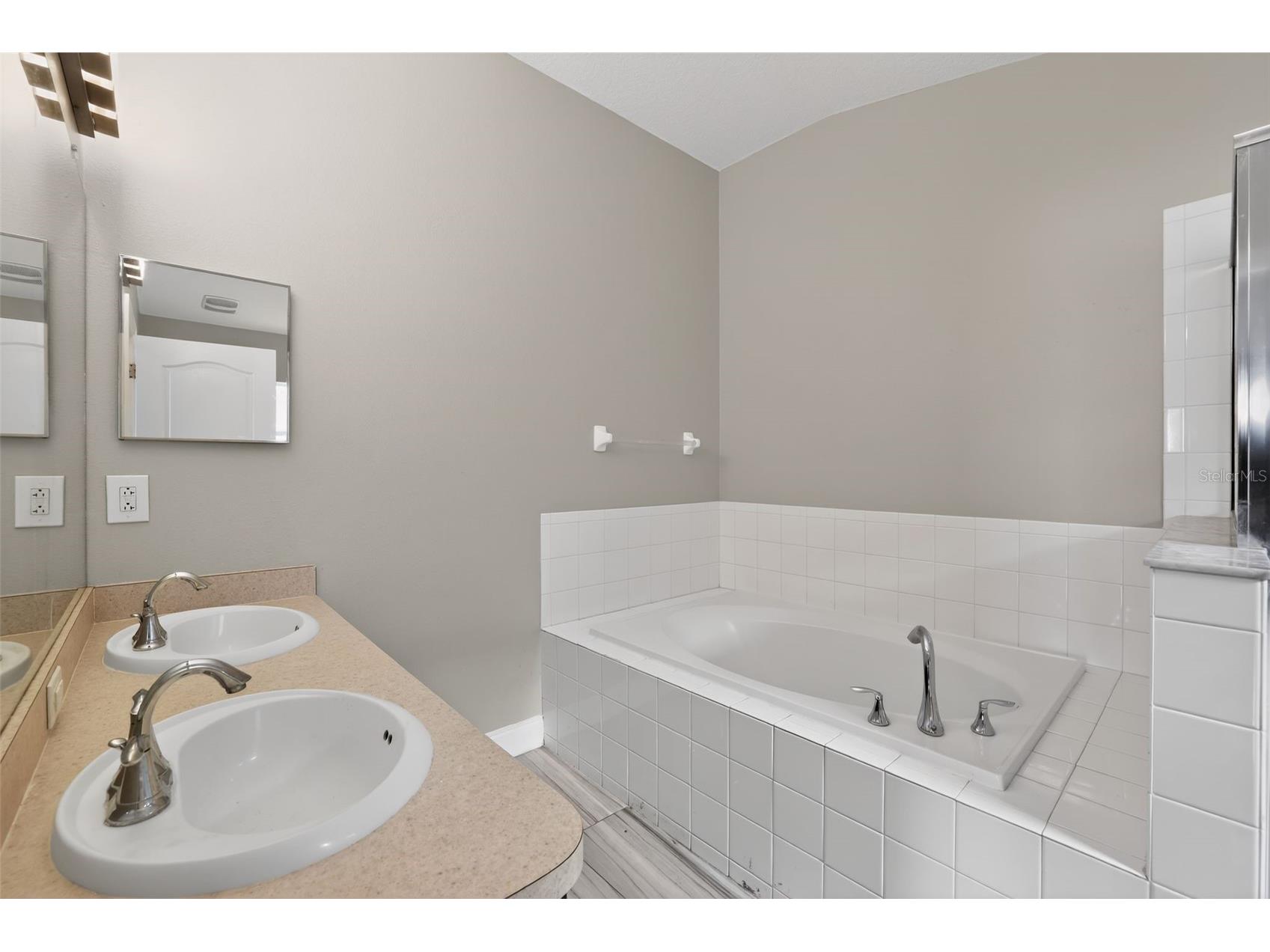 7513 Turtle View Drive Ruskin FL 33573 - CYPRESS CREEK A4692936 image39