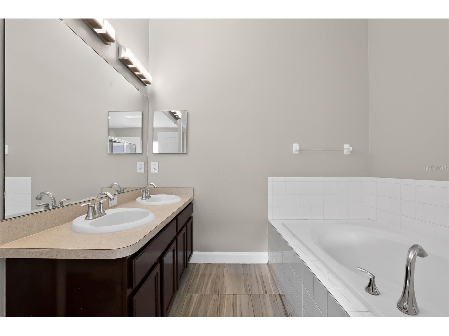 7513 Turtle View Drive Ruskin FL 33573 - CYPRESS CREEK A4692936 image40