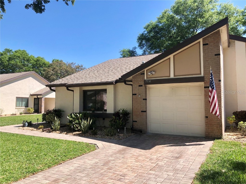 7514 Heather Walk Drive Weeki Wachee FL 34613 W7853473 image1