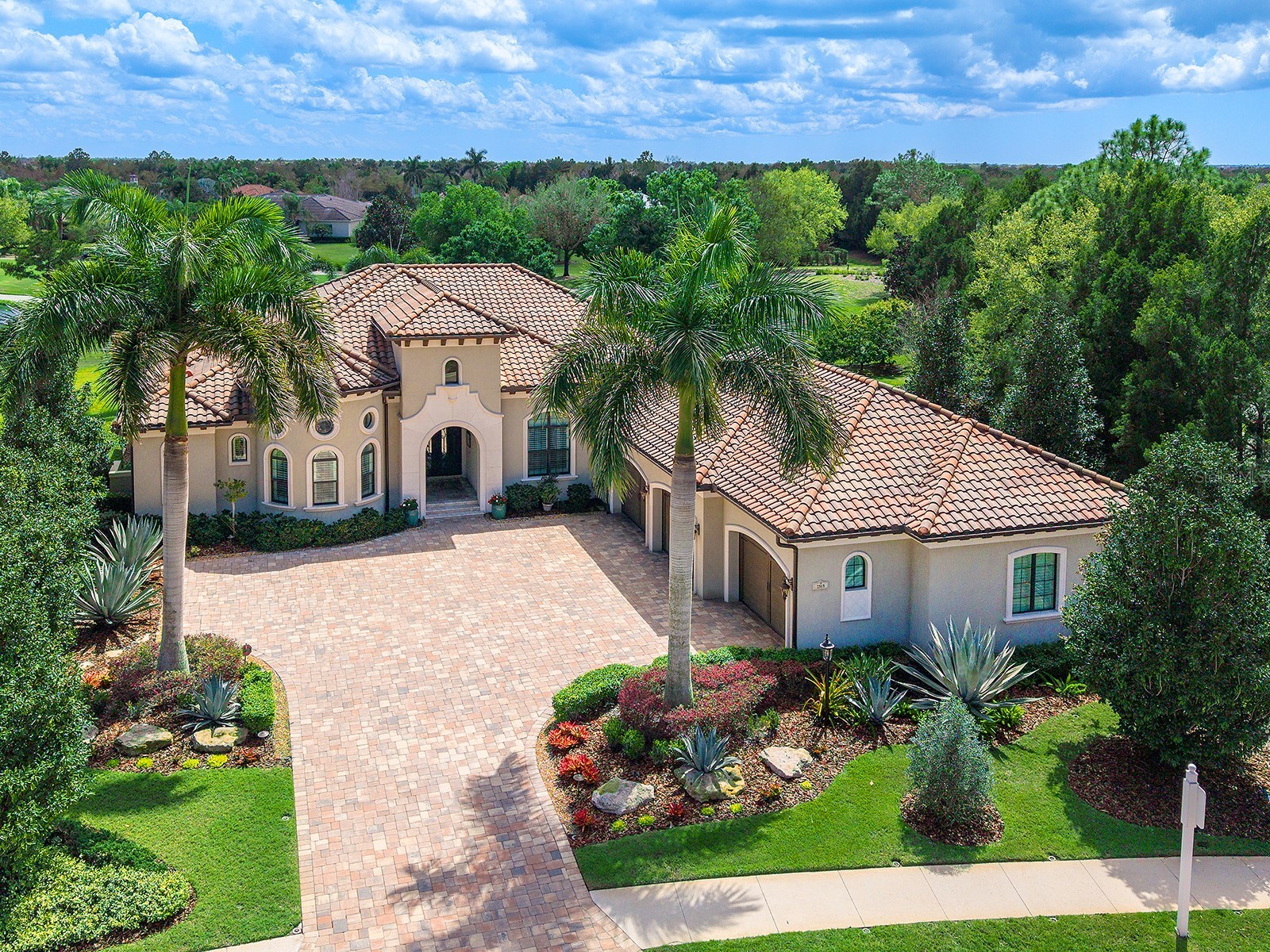 7515 Ladybank Crossing Lakewood Ranch FL 34202 A4685431 image1