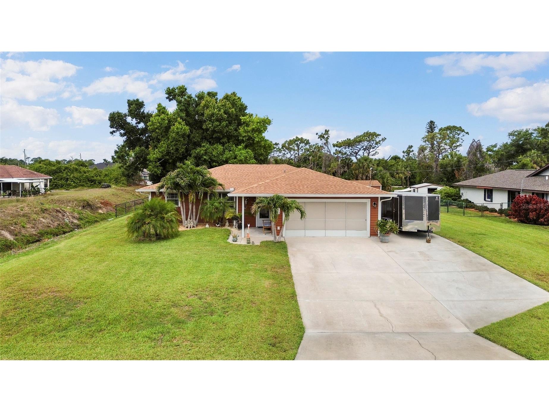7515 Spinnaker Boulevard Englewood FL 34224 C7526136 image1