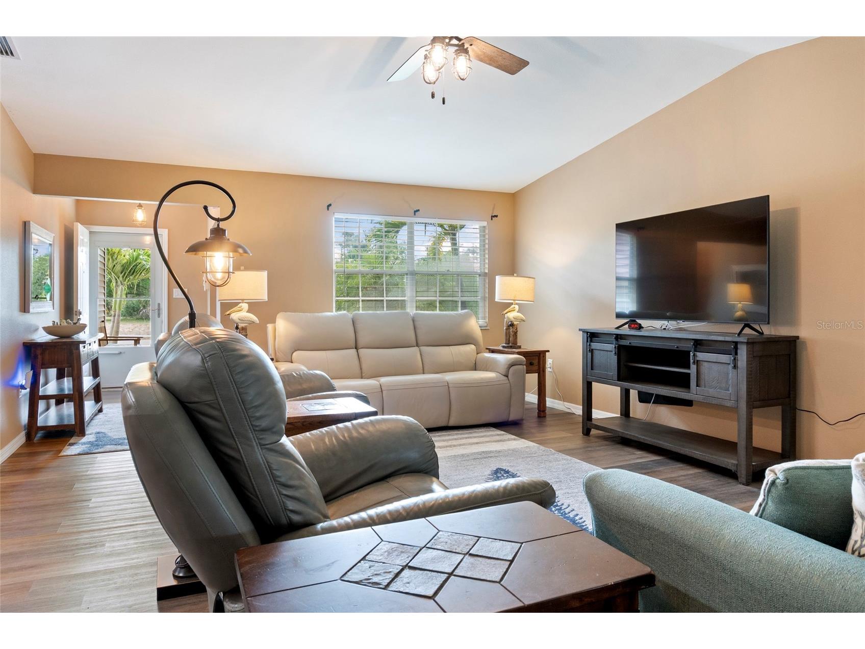 7515 Spinnaker Boulevard Englewood FL 34224 C7526136 image8