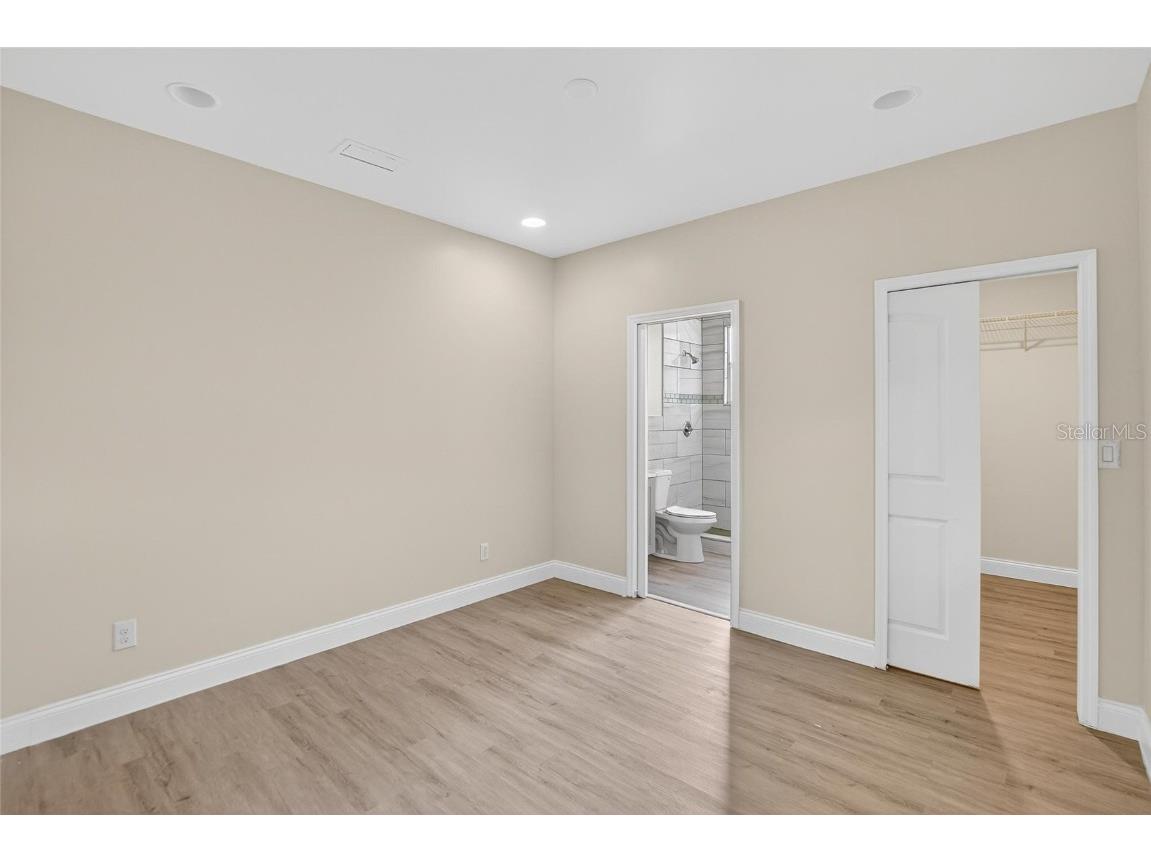 7515 Tidewater Trail Tampa FL 33619 TB8451920 image3