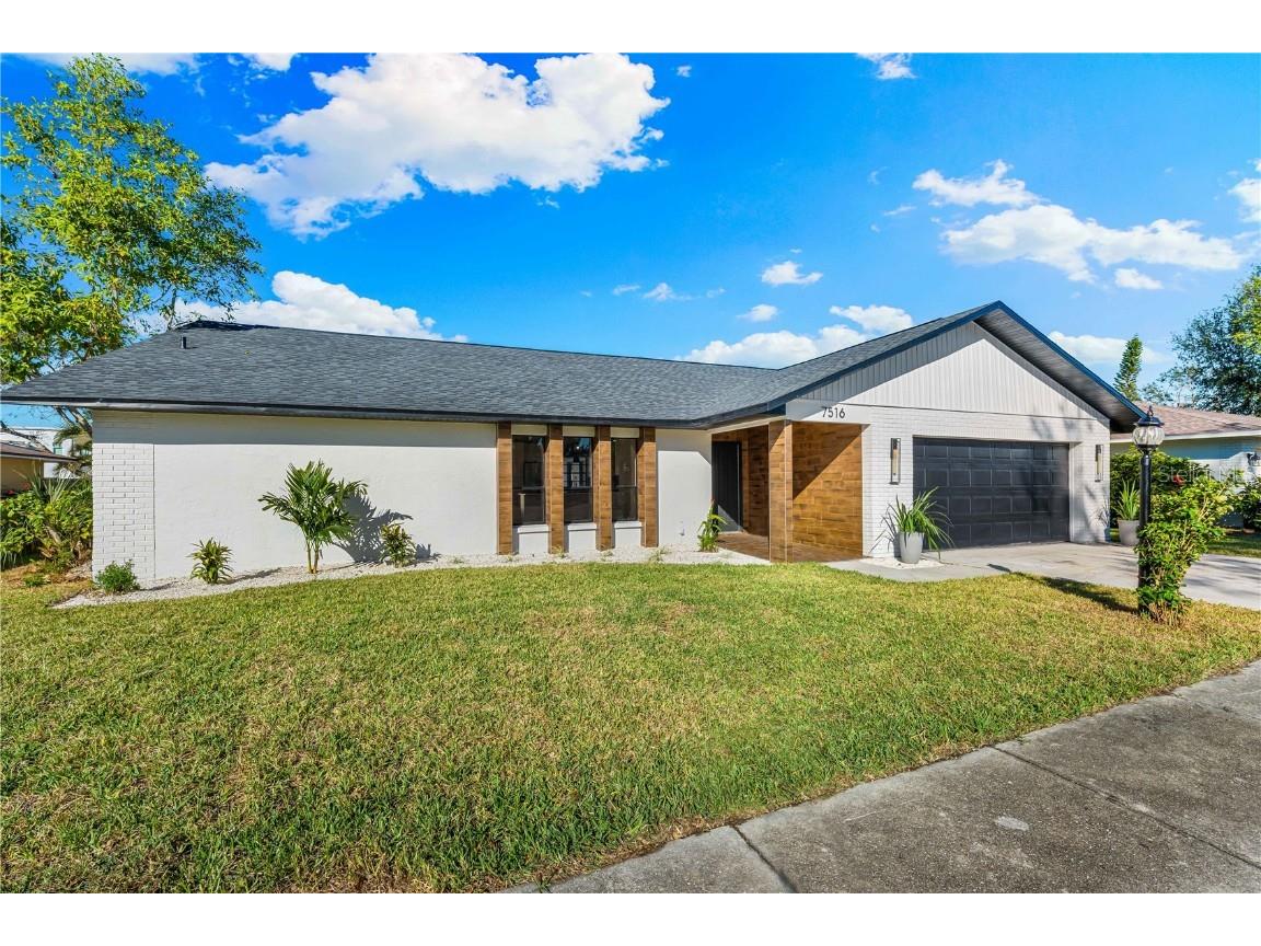 7516 4th Avenue Drive NW Bradenton FL 34209 A4630764 image1