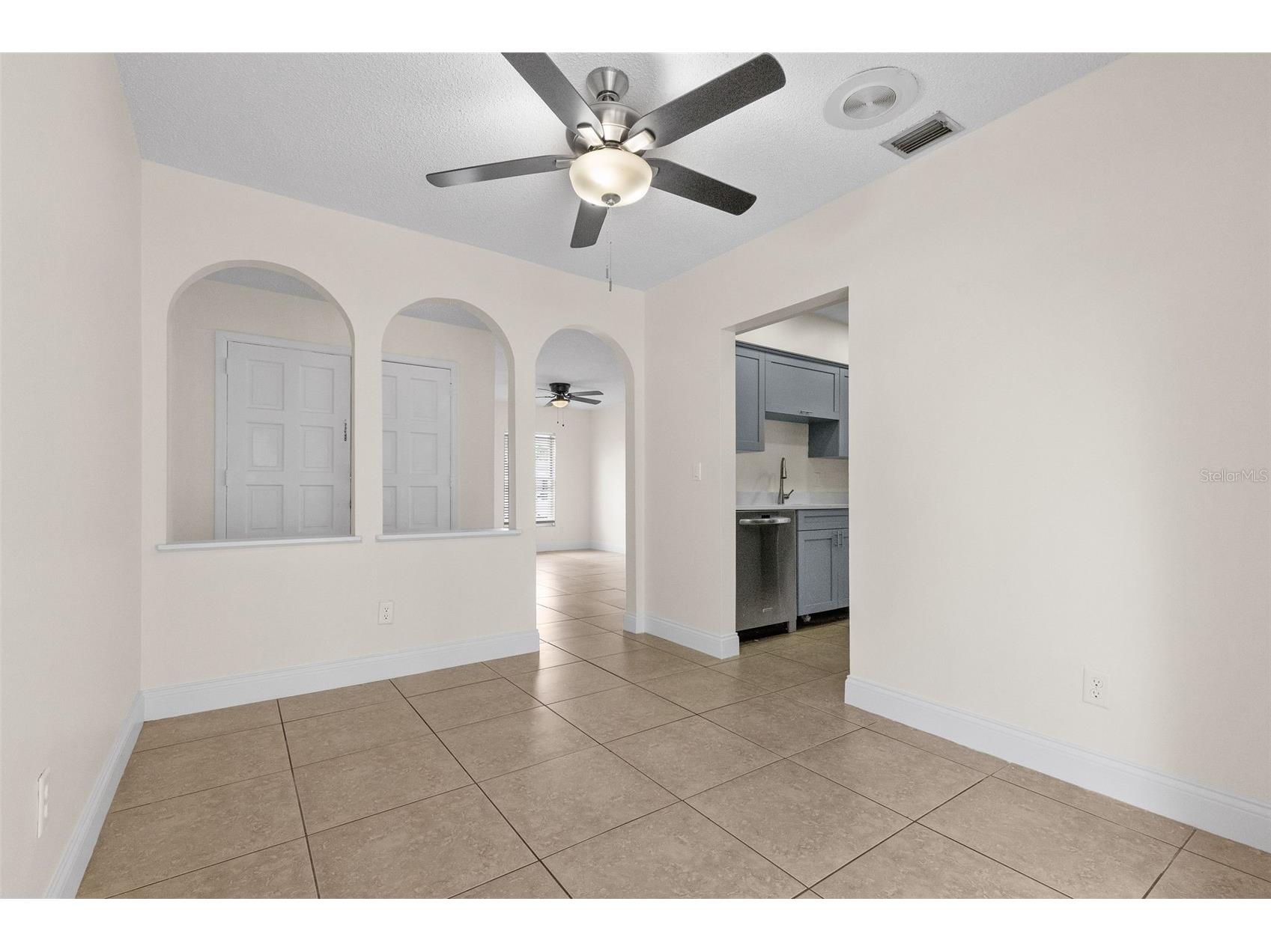 7516 Armand Circle Tampa FL 33634 TB8511514 image13