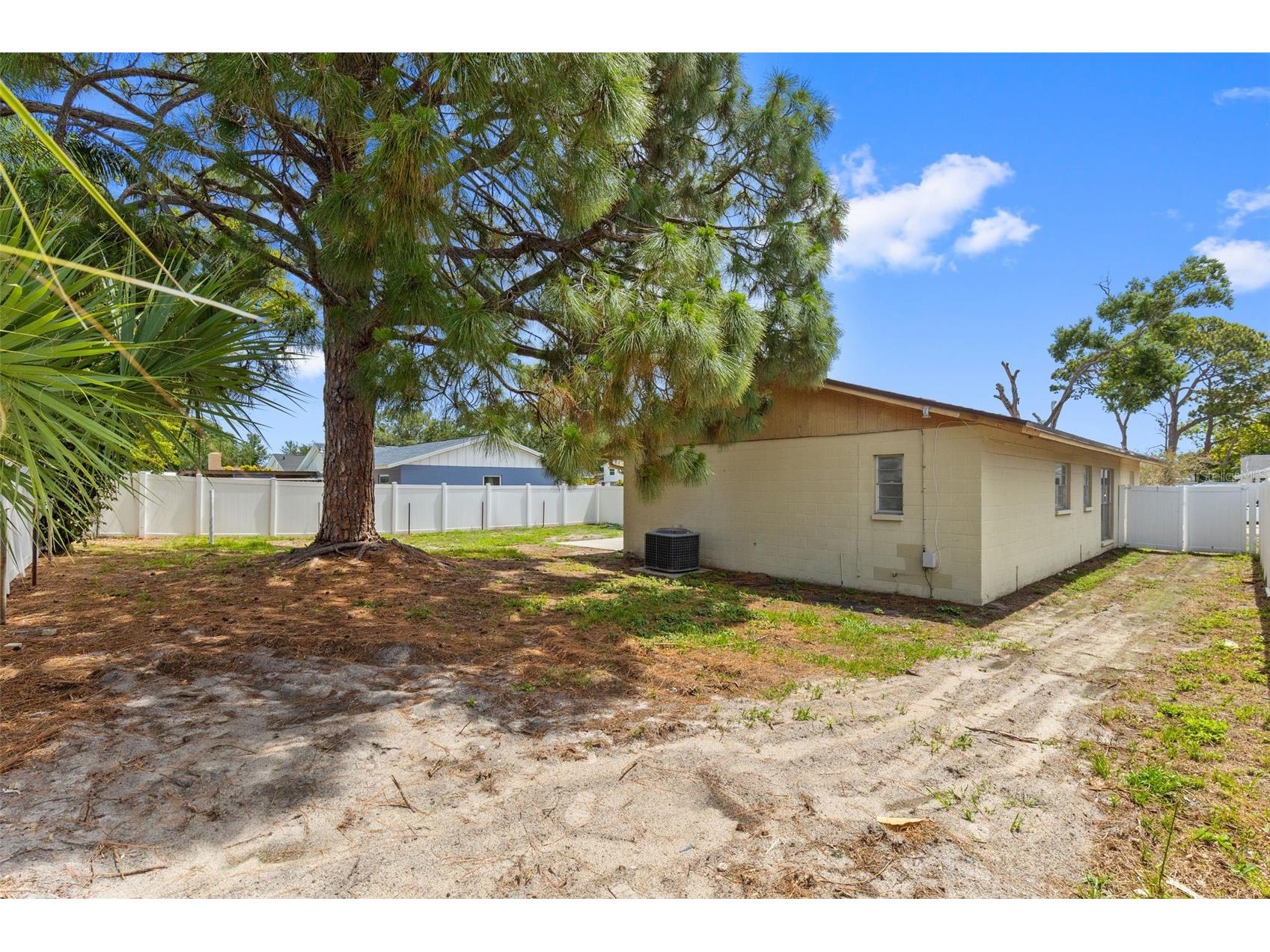 7516 Armand Circle Tampa FL 33634 TB8511514 image48