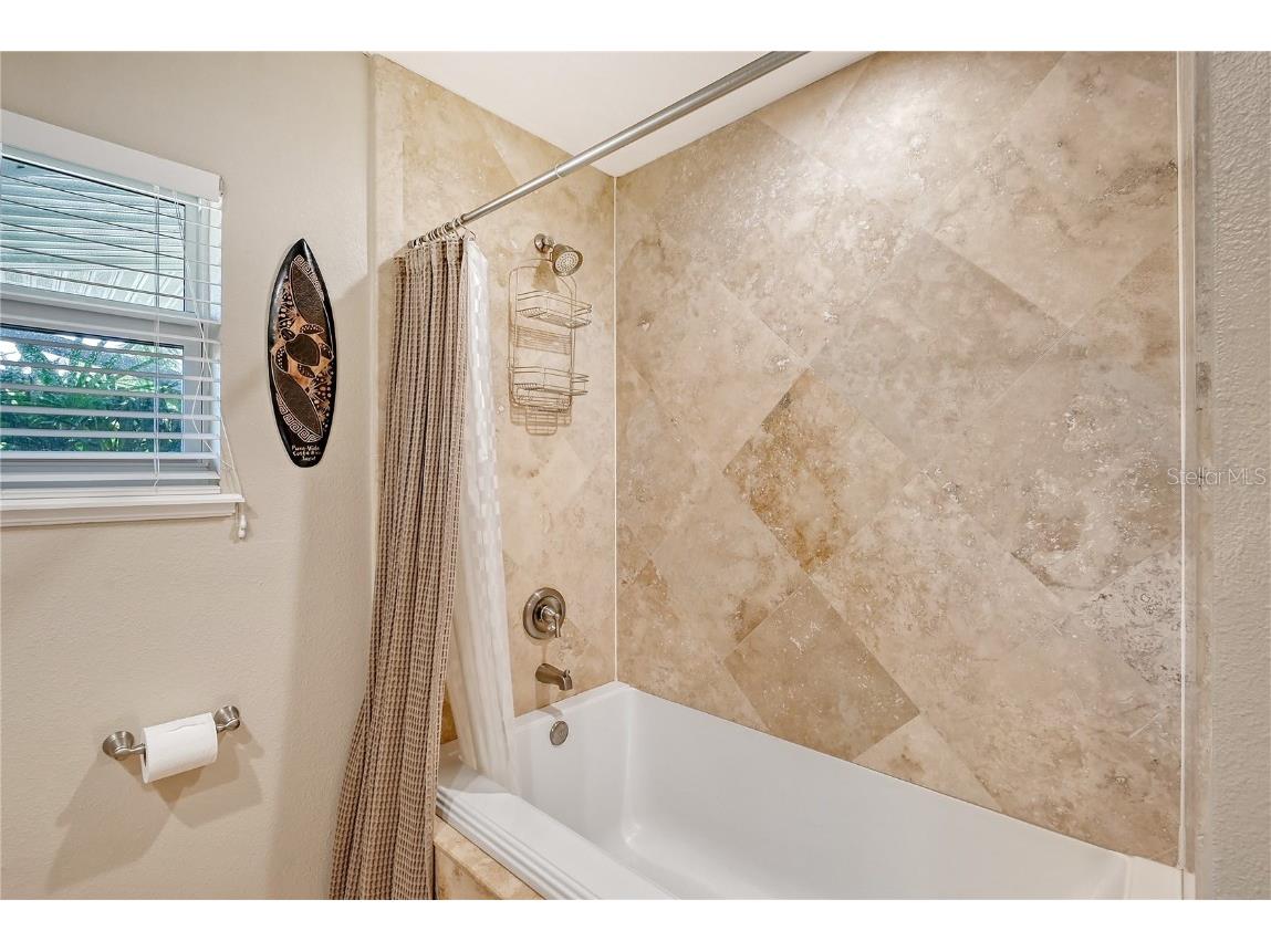 7516 Cove Terrace Sarasota FL 34231 A4520603 image33