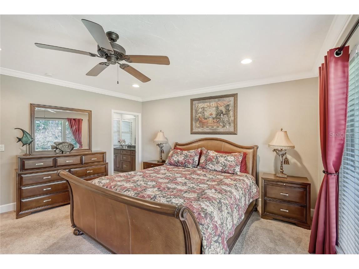 7516 Cove Terrace Sarasota FL 34231 A4520603 image40