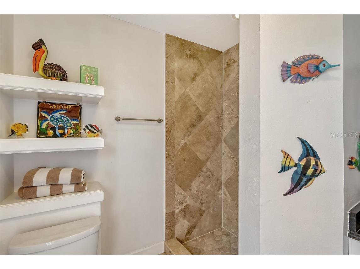 7516 Cove Terrace Sarasota FL 34231 A4520603 image43