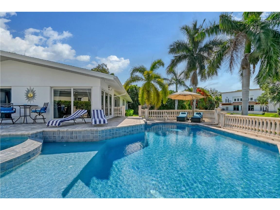 7516 Cove Terrace Sarasota FL 34231 A4520603 image54