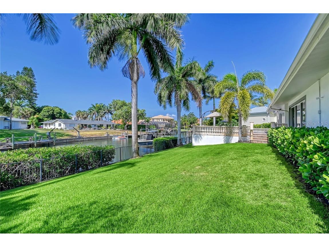 7516 Cove Terrace Sarasota FL 34231 A4520603 image64