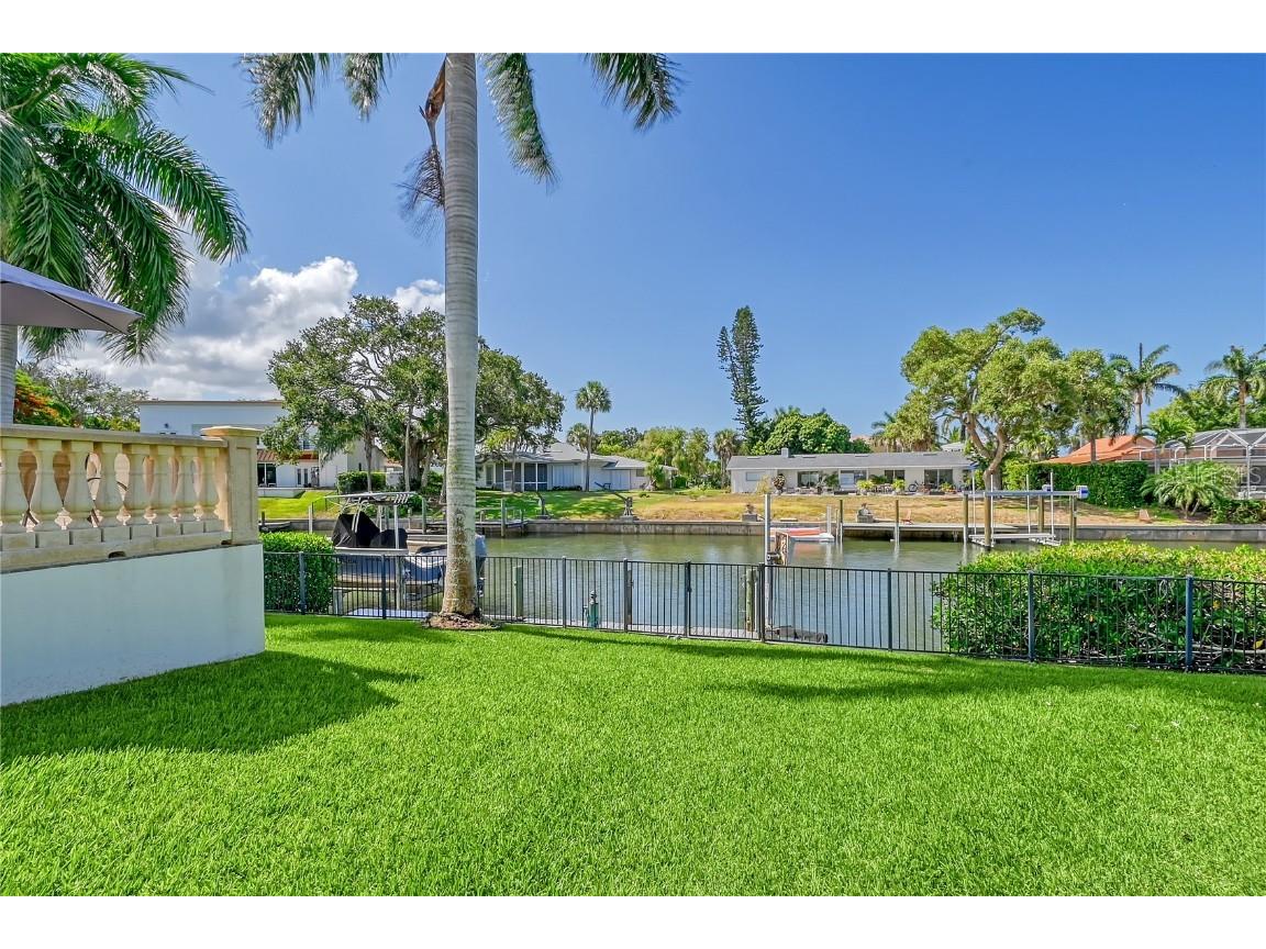 7516 Cove Terrace Sarasota FL 34231 A4520603 image70