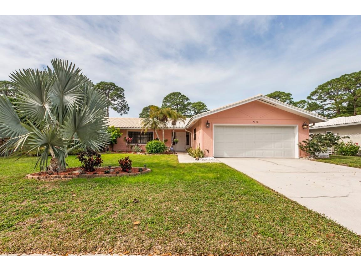 7516 Mariana Dr Sarasota FL 34231 A4597243 image1