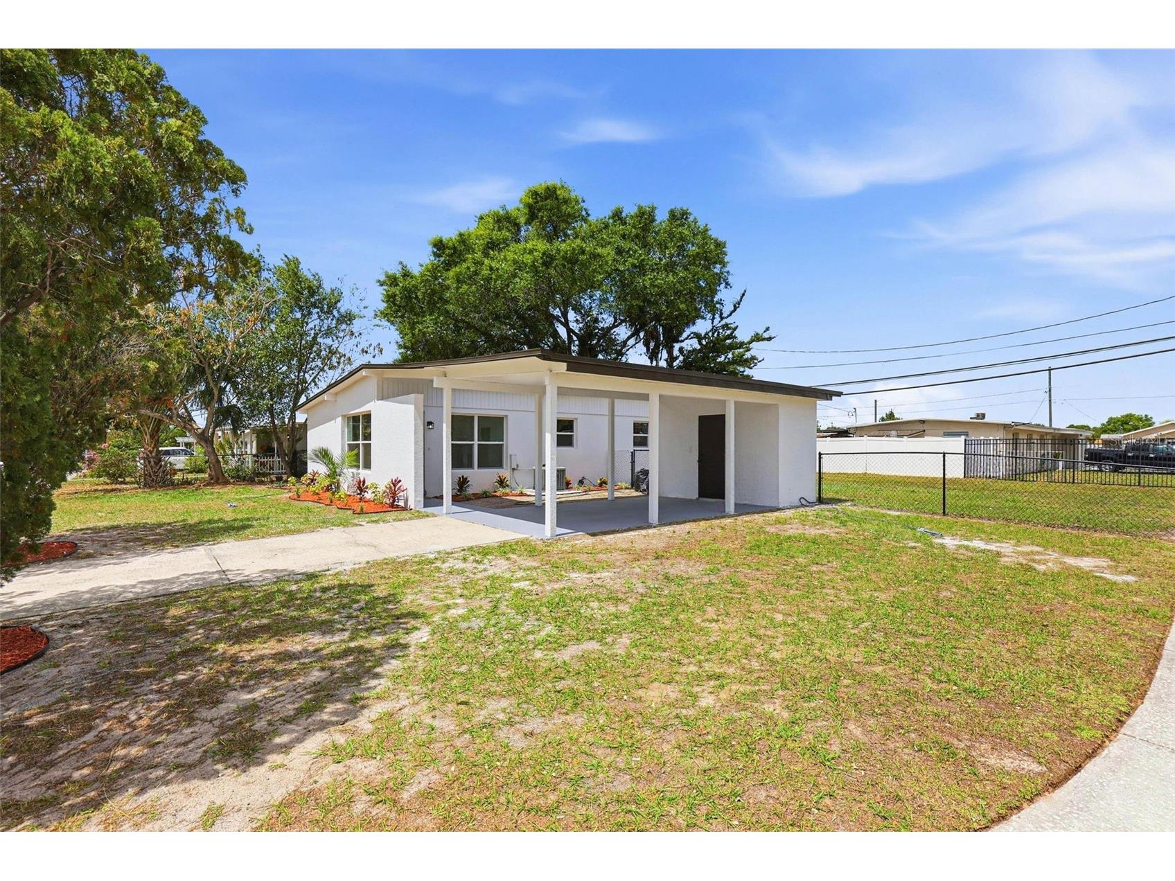 7516 Robindale Road Tampa FL 33619 TB8491264 image1