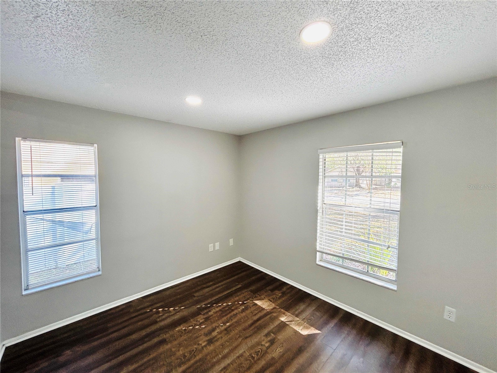 7516 S Sanibel Circle Temple Terrace FL 33637 TB8470558 image35