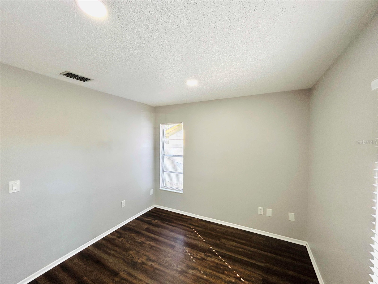 7516 S Sanibel Circle Temple Terrace FL 33637 TB8470558 image36