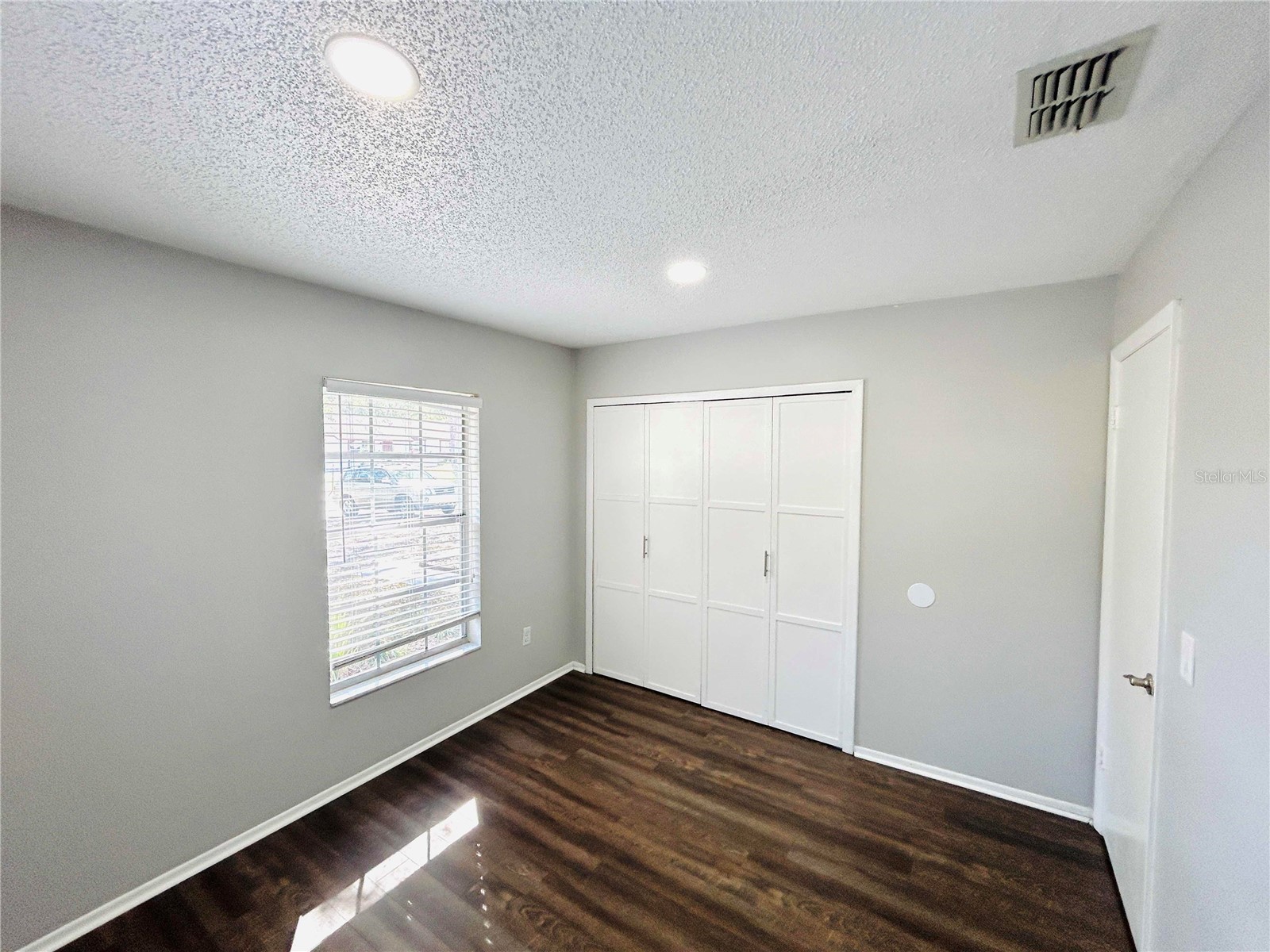 7516 S Sanibel Circle Temple Terrace FL 33637 TB8470558 image37