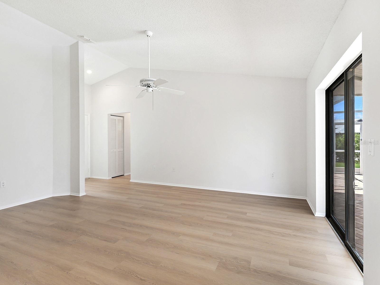 7517 38th Street Circle E Sarasota FL 34243 N6144631 image20