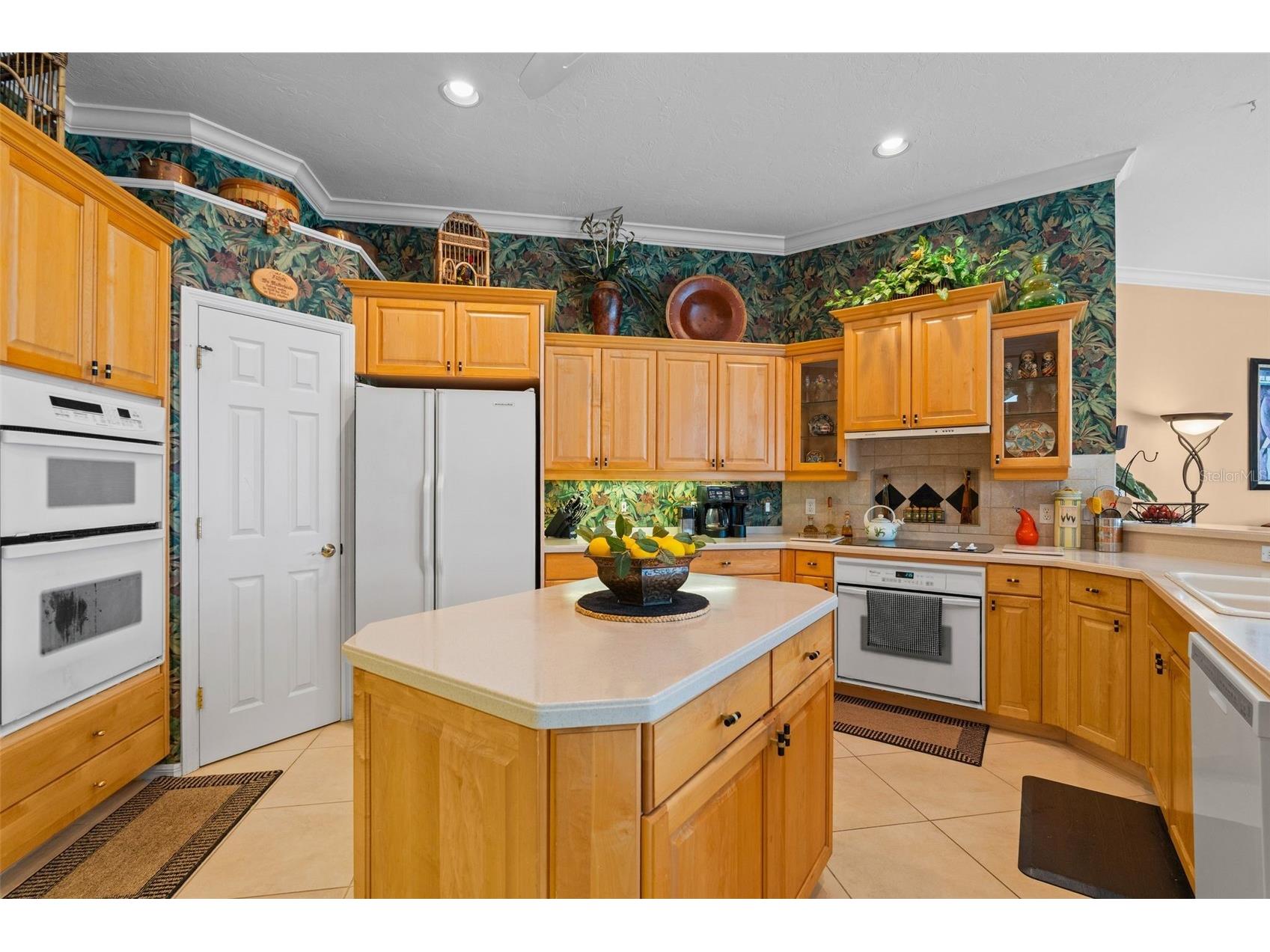 7517 Coventry Court Lakewood Ranch FL 34202 A4686255 image24