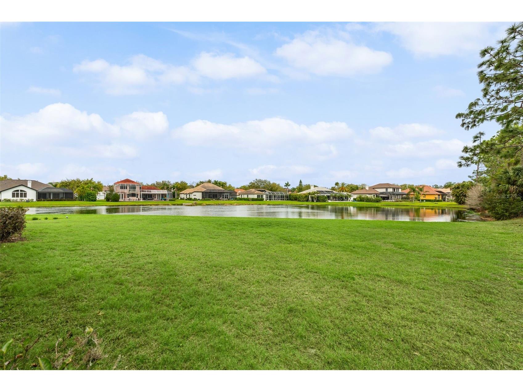 7517 Coventry Court Lakewood Ranch FL 34202 A4686255 image75