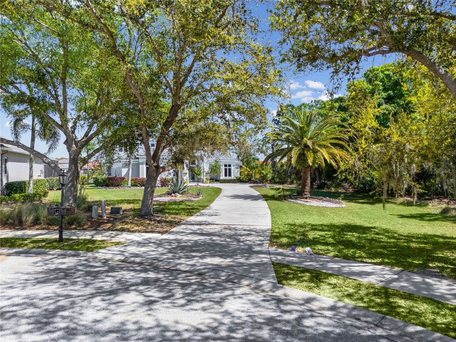 7517 Coventry Court Lakewood Ranch FL 34202 A4686255 image76