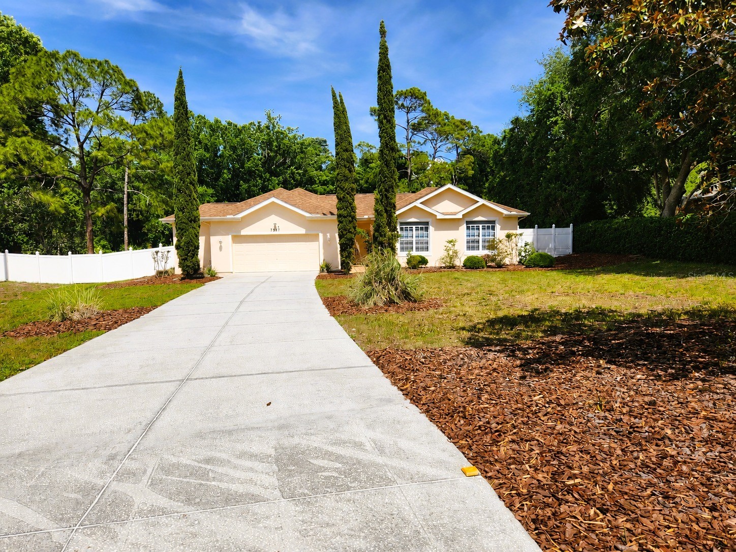 7517 Jomel Drive Weeki Wachee FL 34607 A4693702 image1