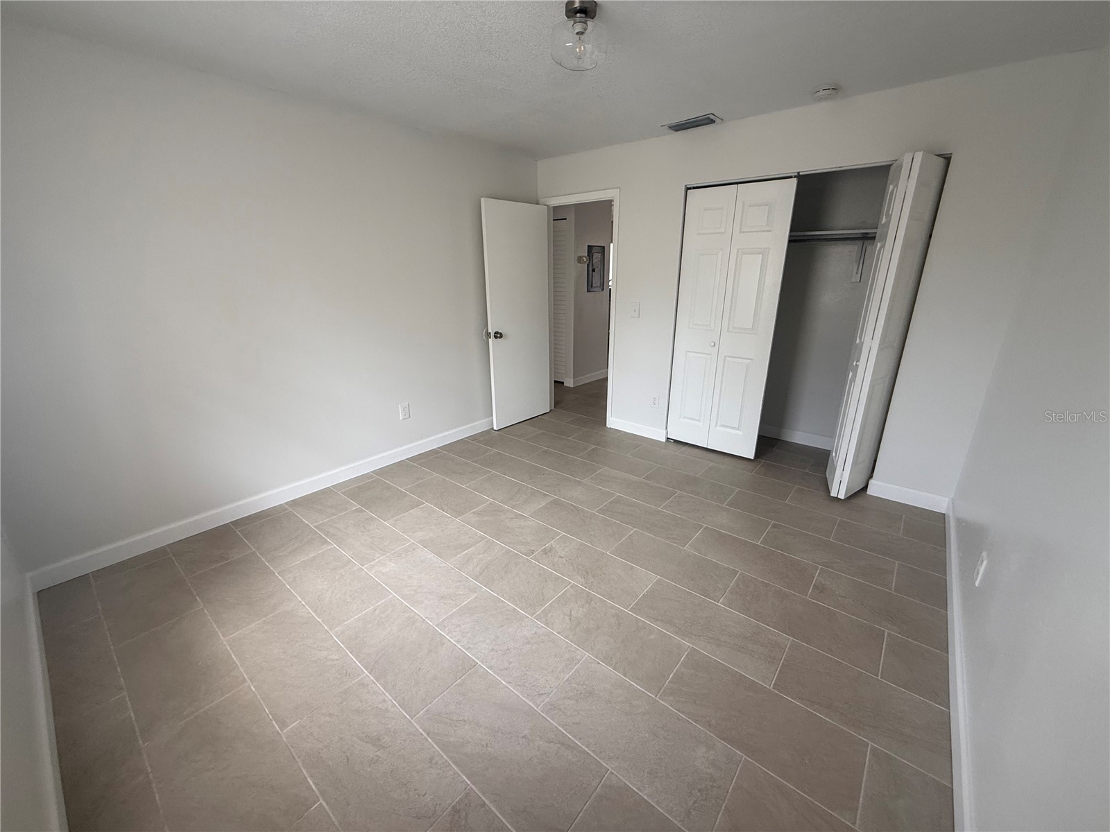 7517 Lakeshore Drive #A Tampa FL 33604 TB8496630 image6