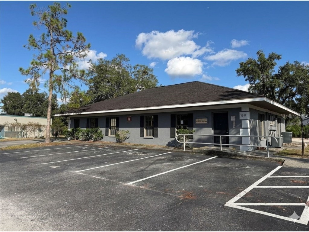 7517 Little Road New Port Richey FL 34654 W7881563 image4