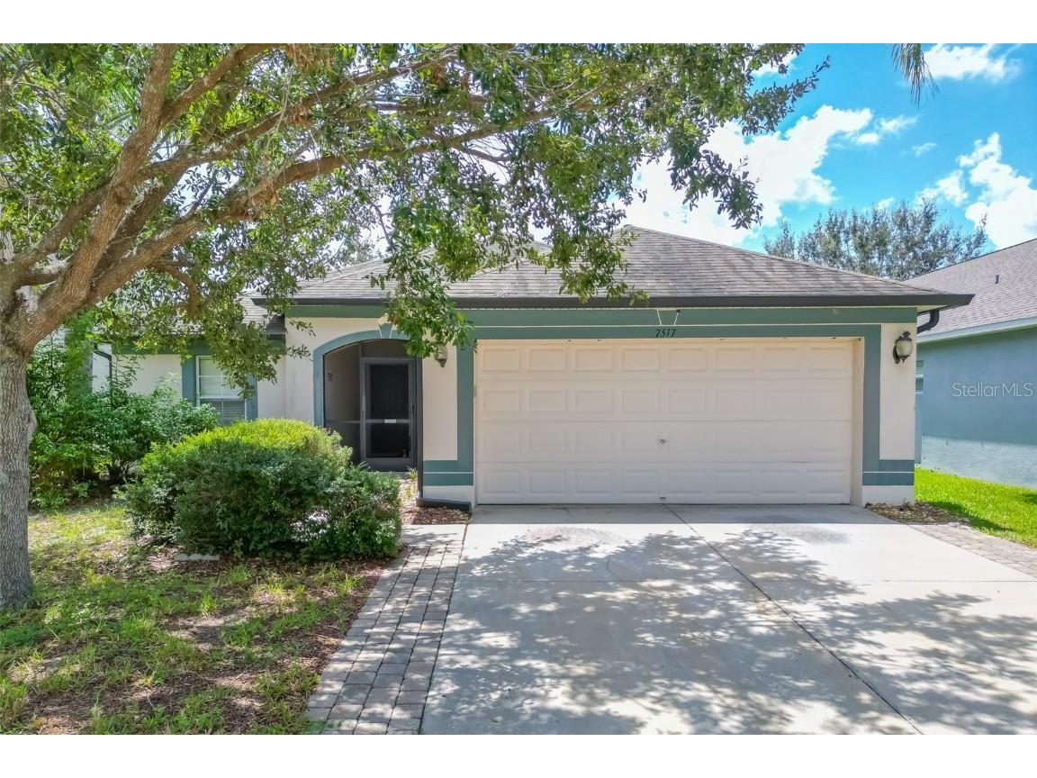 7517 Turtle View Drive Ruskin FL 33573 TB8415457 image1