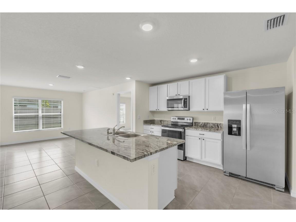 7518 Rosewood Garden Loop Tampa FL 33637 A4667715 image5