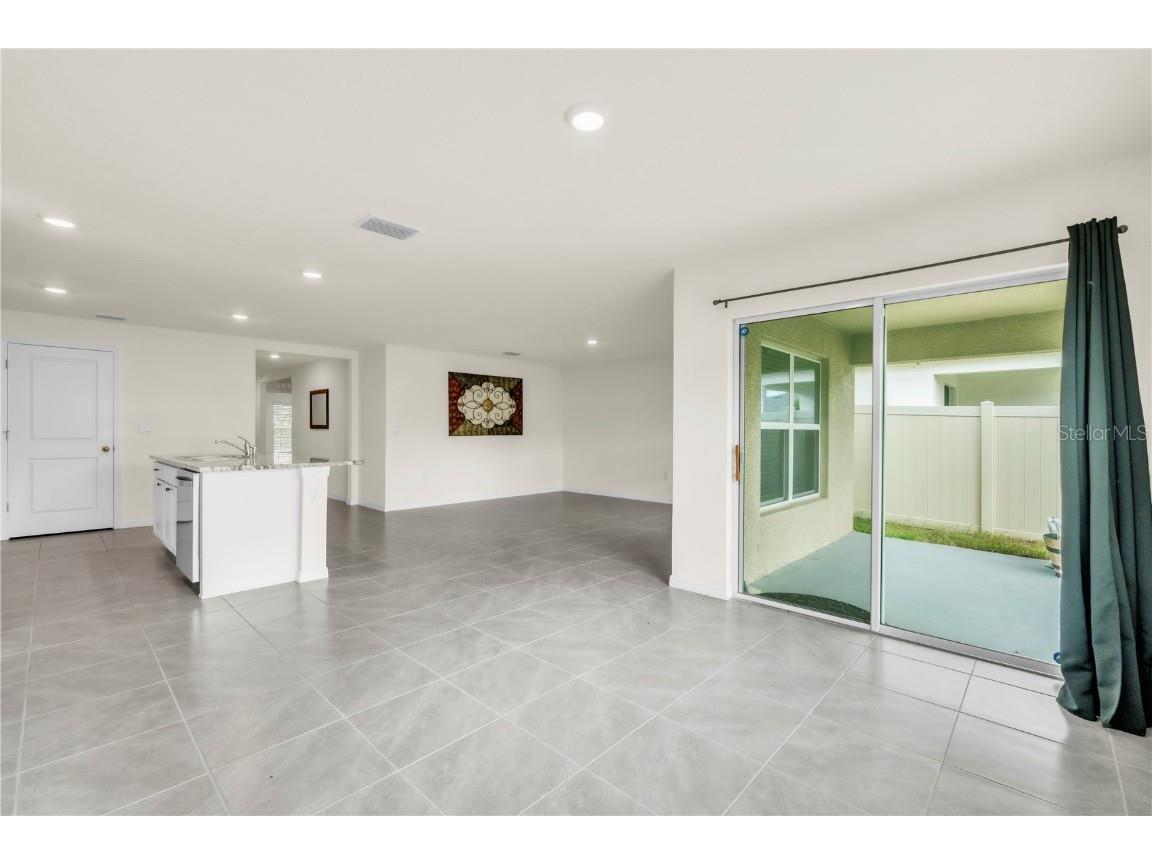 7518 Rosewood Garden Loop Tampa FL 33637 A4667715 image7