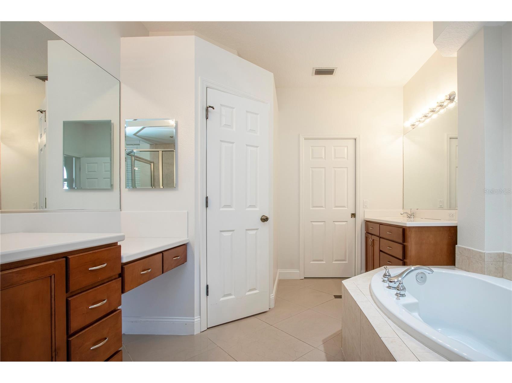 7519 Birds Eye Terrace Bradenton FL 34203 A4669632 image45