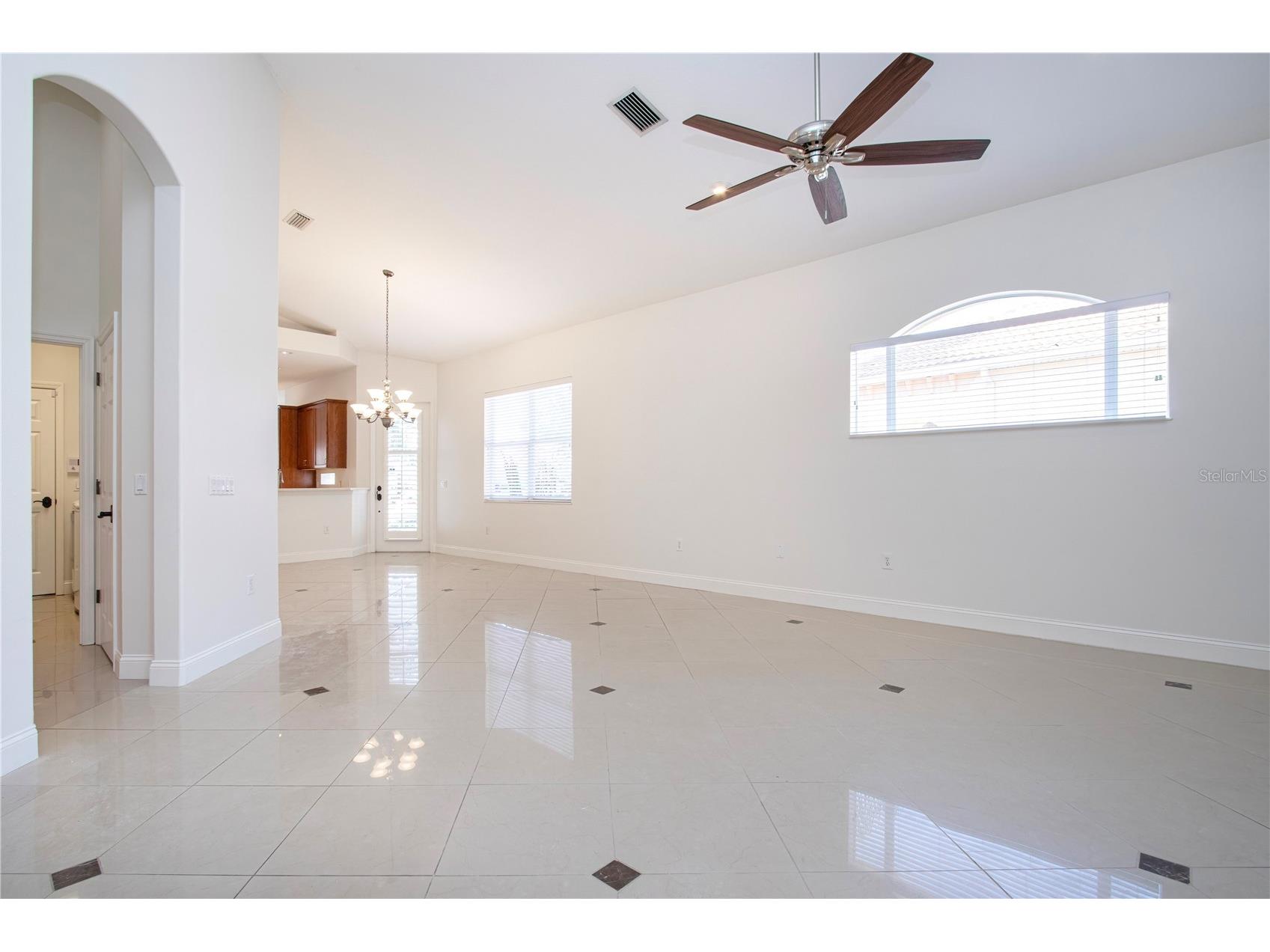 7519 Birds Eye Terrace Bradenton FL 34203 A4683249 image17