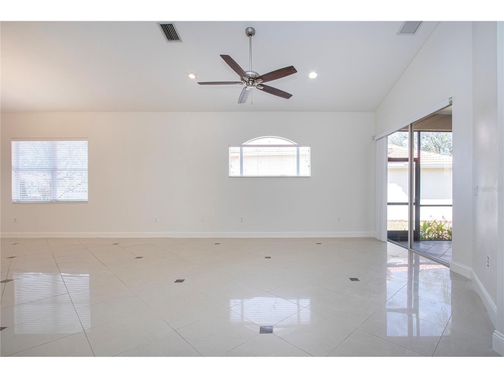 7519 Birds Eye Terrace Bradenton FL 34203 A4683249 image25