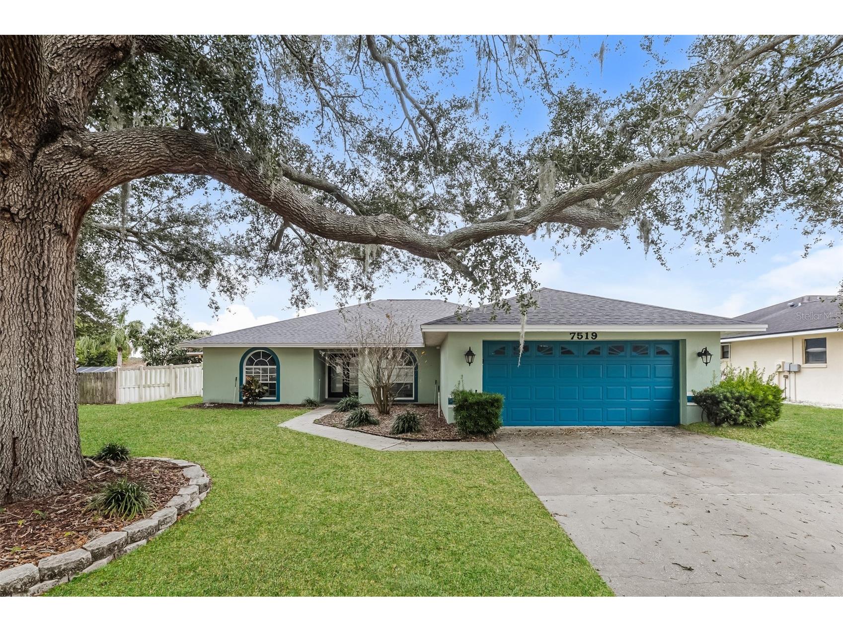 7519 Floral Circle E Lakeland FL 33810 O6372316 image1