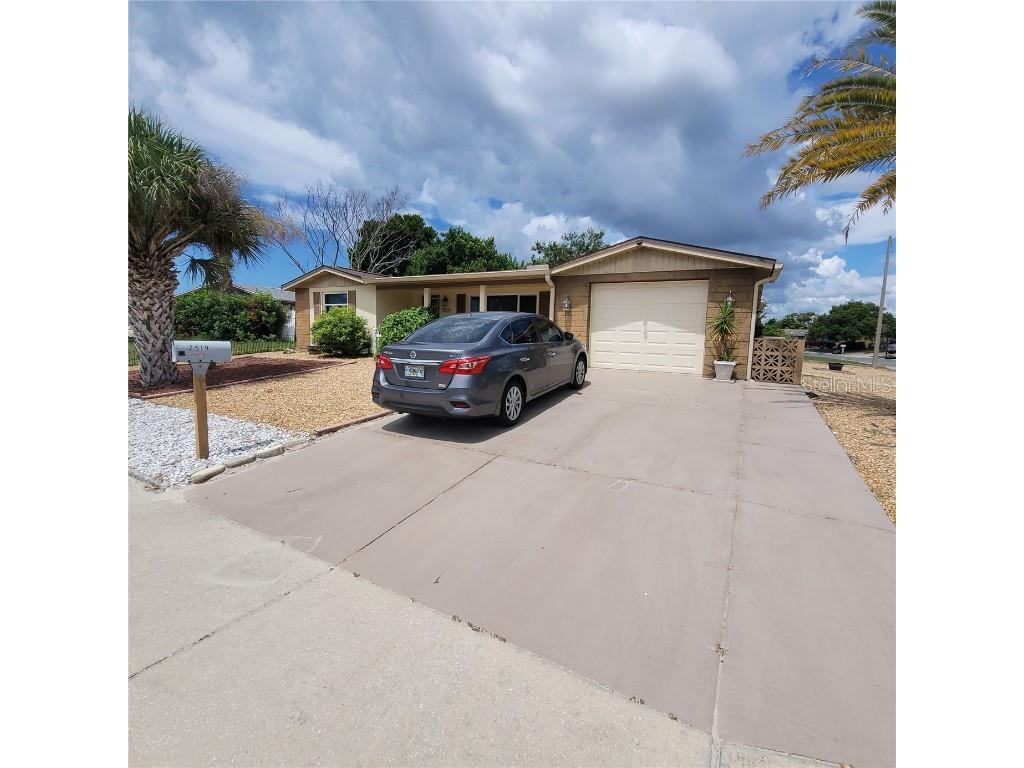 7519 Gulf Highlands Drive Port Richey FL 34668 W7855141 image1