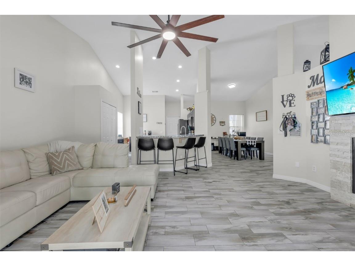 752 Americana Court Kissimmee FL 34758 O6273175 image9