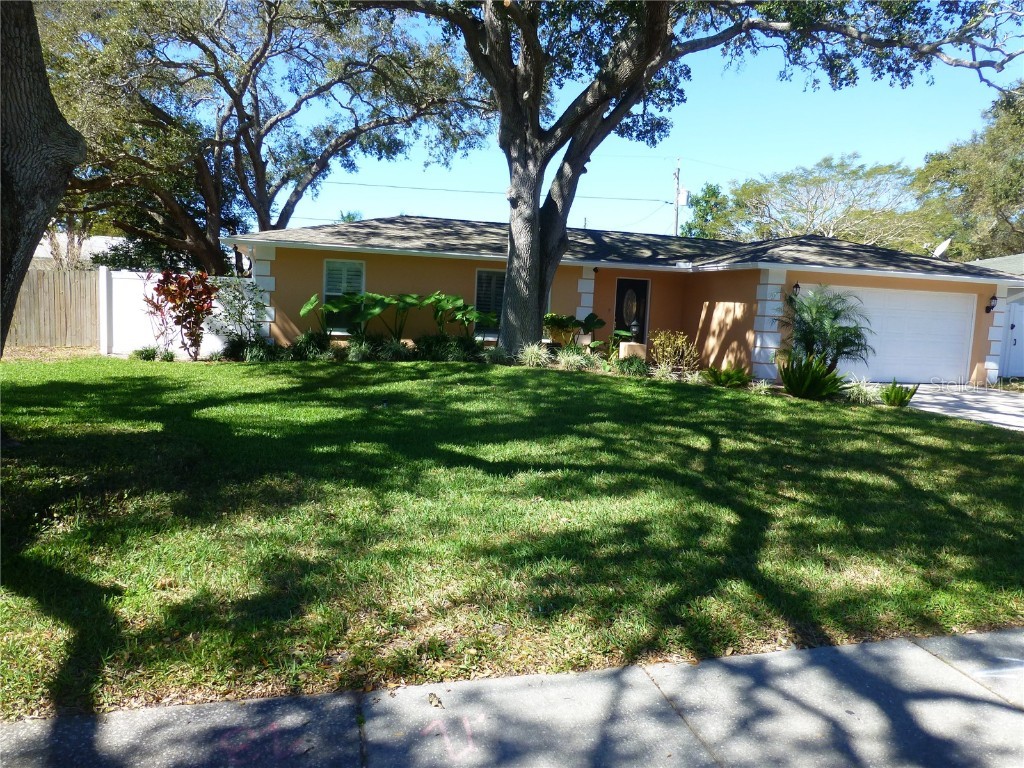 752 Patricia Avenue Dunedin FL 34698 U8190806 image1