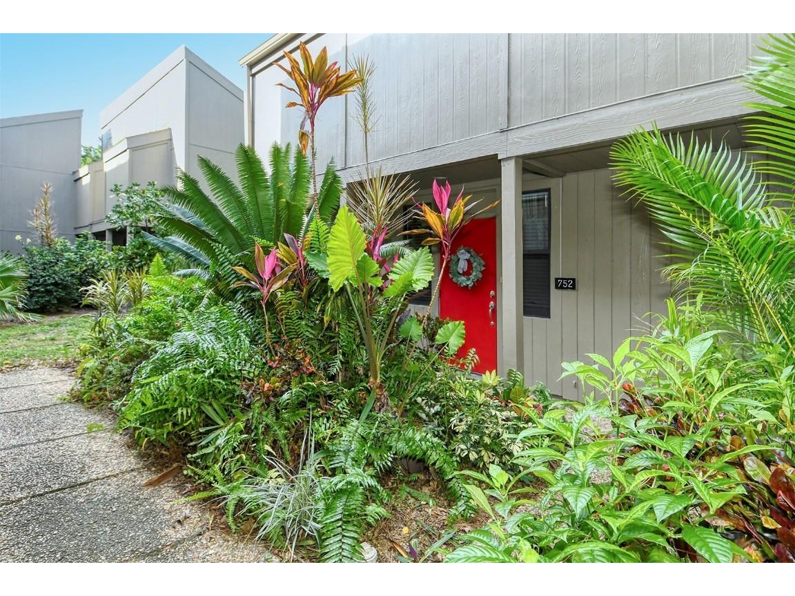 752 Pine Run Drive Osprey FL 34229 A4556279 image1