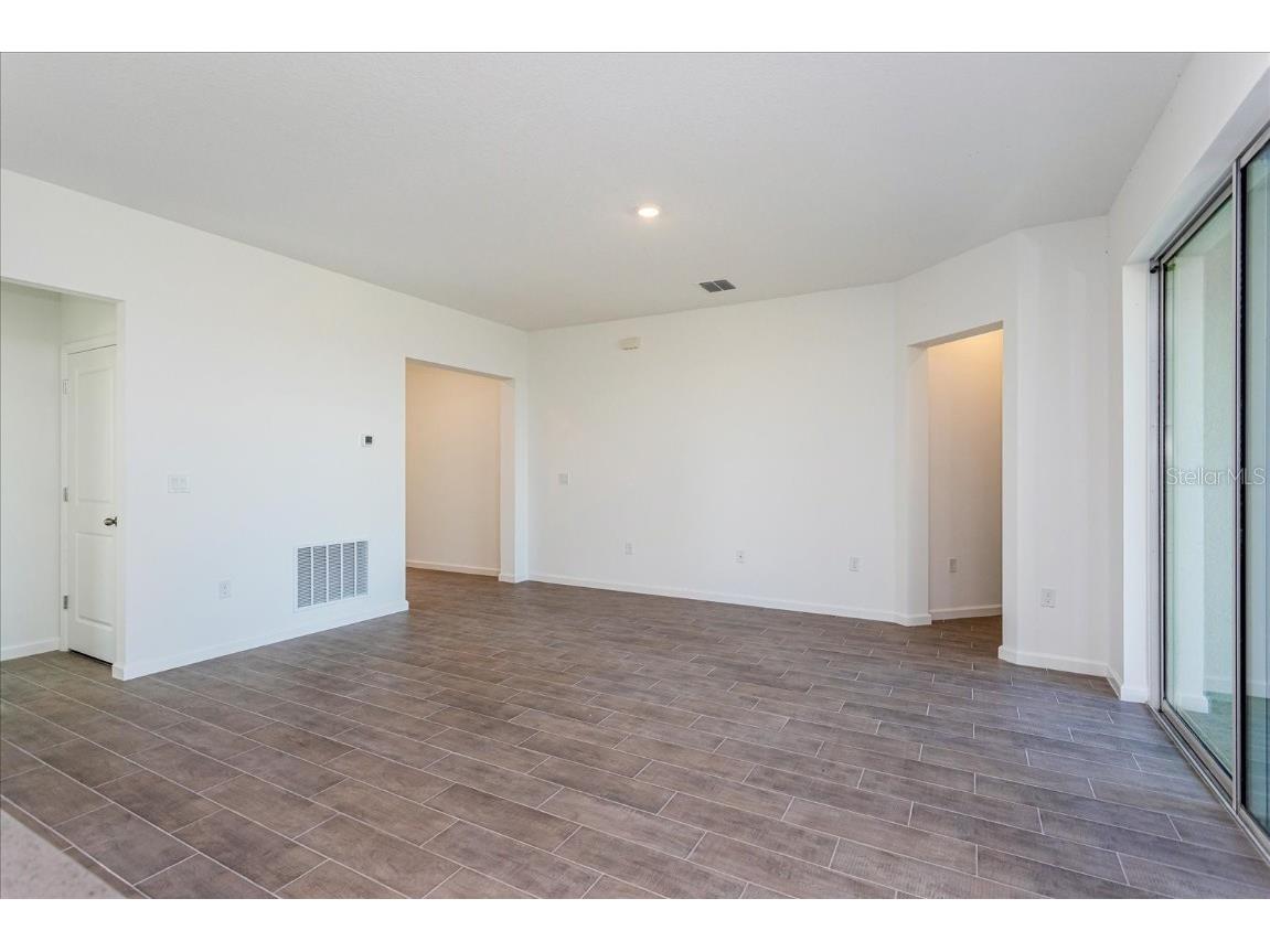 752 Sunshower Drive Lady Lake FL 32159 G5106174 image4