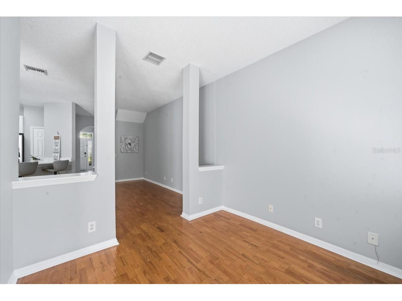 752 Vallance Way NE Saint Petersburg FL 33716 TB8492924 image22
